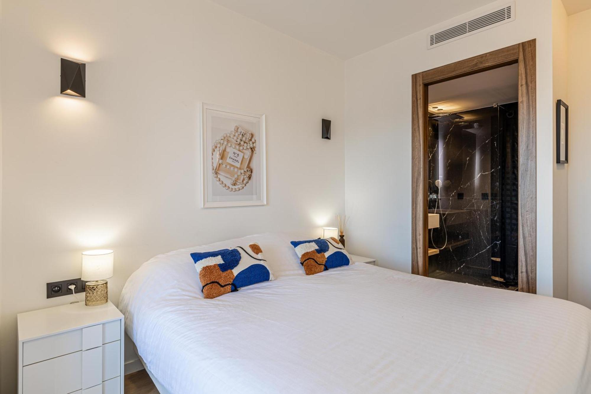 Appartements Croisette Grand Hotel Канны Экстерьер фото
